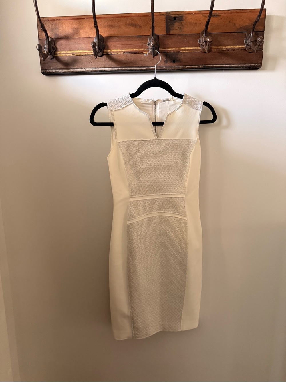 Elie Tahari Cream Textured Sheath Midi Dress